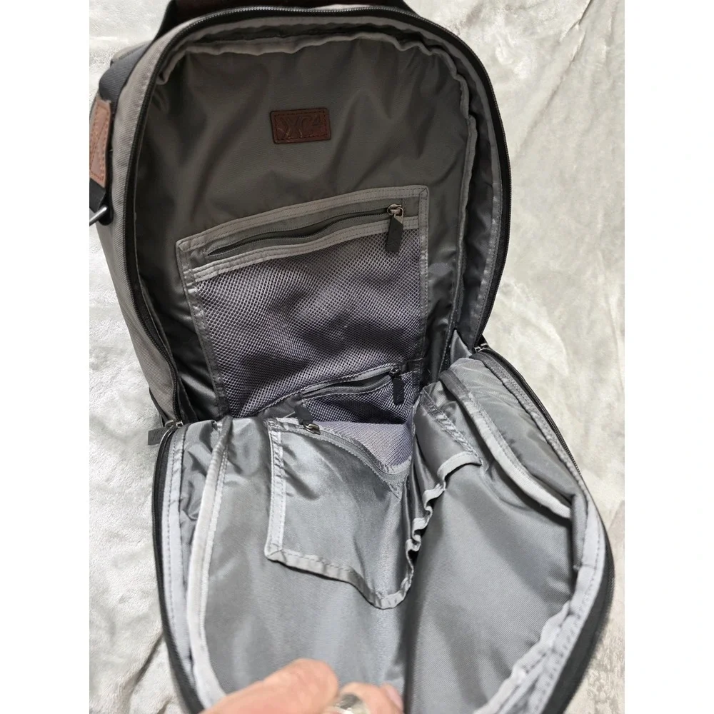 Johnston & Murphy XC4 Mens Laptop Backpack